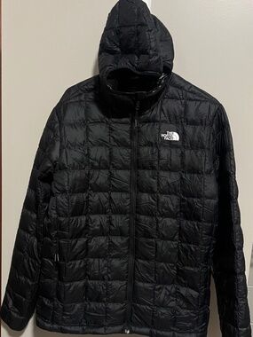 The North face Men's Thermoball  Hooded Jacket
